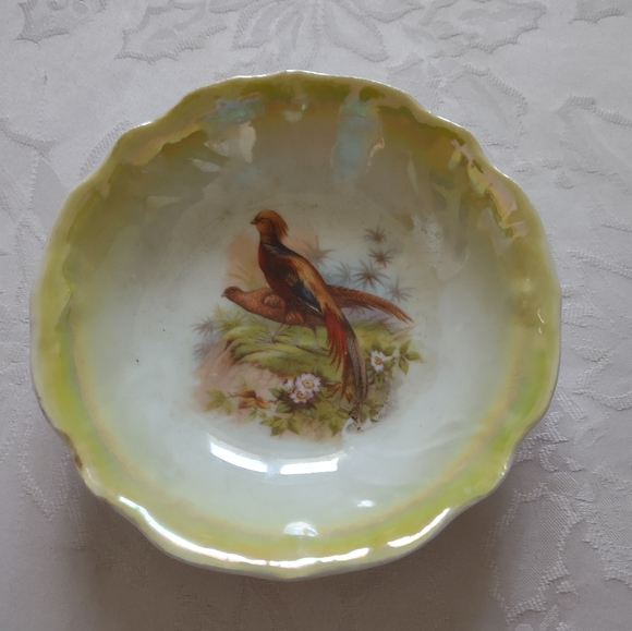 Vintage antique Bavaria hand painted bird flowers bowl yellow scallop trinket - Picture 1 of 3